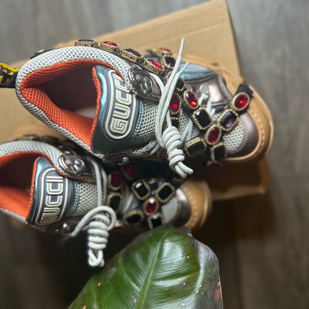 Gucci Wmns Flashtrek Crystals 
Multi color Metallic - Picture 8 of 10